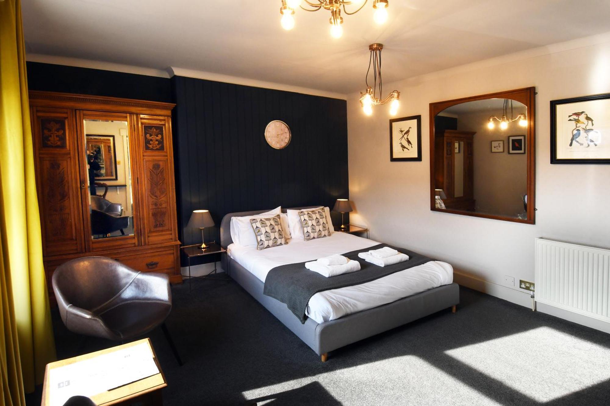 הרוגייט The Inn At Cheltenham Parade מראה חיצוני תמונה
